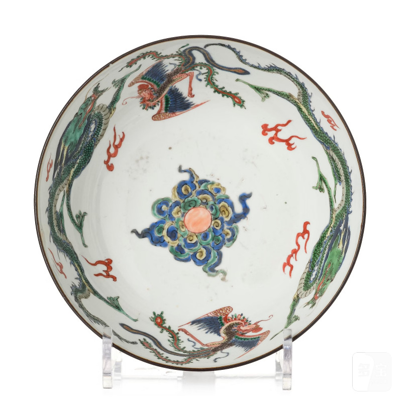 A rare green ground 'dragon and phoenix' bowl, - 图5